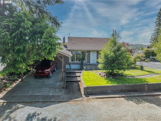 1495 N Hemlock St, Coquille, OR 97423