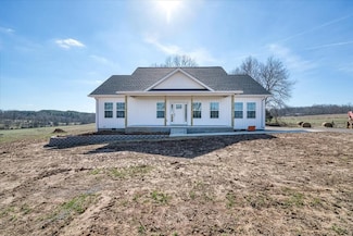 2473 Hutchings College Rd, Sparta, TN 38583