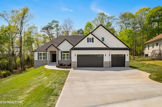 124 Nunyu Tr, Vonore, TN 37885
