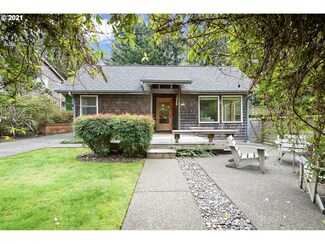 579 Beech St, Cannon Beach, OR 97110