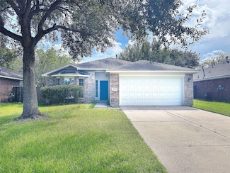 5114 Chasewood Dr, Bacliff, TX 77518