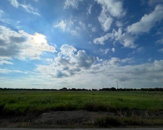 10932 Mlcak Rd, Sealy, TX 77474