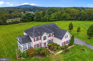 36434 Dwyer Ct, Round Hill, VA 20141