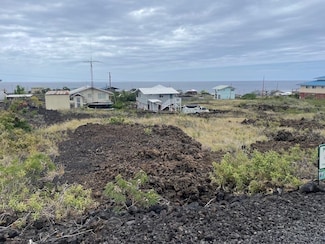 22 Elima Ave, Captain Cook, HI 96704