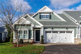 40 Travelers Ct Unit 36, East Greenwich, RI 02818