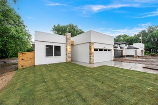 3904 De Maggio Ave, Dallas, TX 75210