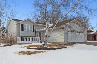 704 4th St NE, Kasson, MN 55944