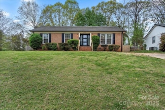 4932 Delivau Dr, Charlotte, NC 28215