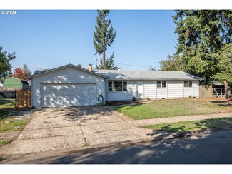 5124 E St, Springfield, OR 97478