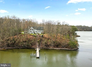 196 Southdown Rd, Edgewater, MD 21037