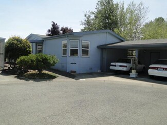 101 Whispering Willow Dr, Grants Pass, OR 97527