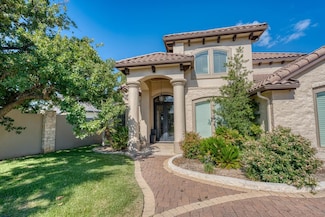 51 Applehead Island Dr, Kingsland, TX 78639