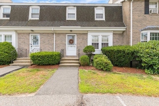 114 Fieldstone Dr, Londonderry, NH 03053