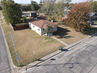403 30th St, Wilson, KS 67490