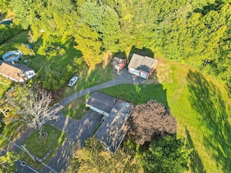 880 Newgate Rd, West Suffield, CT 06093