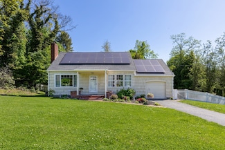 19 Highview Blvd, Brookhaven, NY 11719