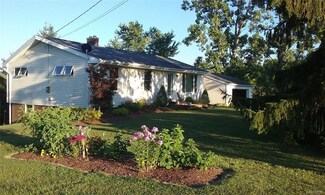5549 E Creek Rd, South Wales, NY 14139