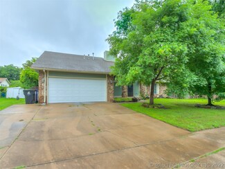 1305 N Hickory Ct, Broken Arrow, OK 74012