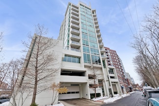 1570 Elmwood Ave Unit 1504, Evanston, IL 60201