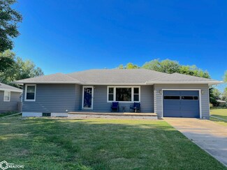 1820 4th Ave, Grinnell, IA 50112
