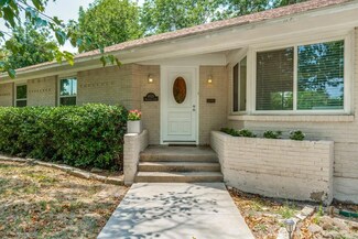 9525 Marimont Ln, Dallas, TX 75228