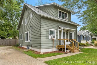 2508 Sharon Ave SW, Wyoming, MI 49519