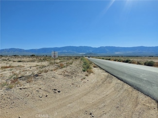 0 Locust Parcel #0450-024-01 Ave Unit HD23187323, Lucerne Valley, CA 92356