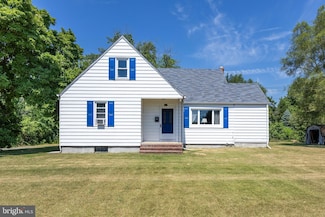 296 N Virginia Ave, Penns Grove, NJ 08069