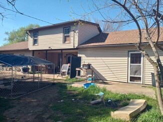7359 Lake Rd, Ponca City, OK 74604