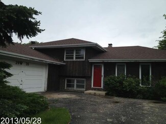 29W076 Wagner Rd, Naperville, IL 60564