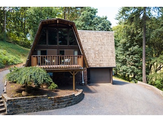 18305 NE Fairview Dr, Dundee, OR 97115