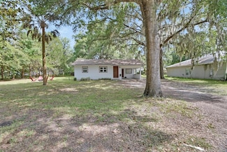 352 Harlan Ave, Lake Helen, FL 32744