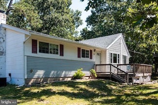 3203 N Lakeshore Dr, Browns Mills, NJ 08015