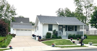 607 S Washington Ave, Spring Valley, MN 55975