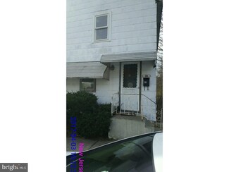 16 Gloucester Ave, Lawnside, NJ 08045