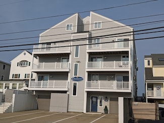 179 N End Blvd Unit A, Salisbury, MA 01952
