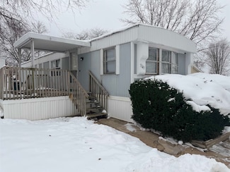 5141 Pebble Ln, Loves Park, IL 61111