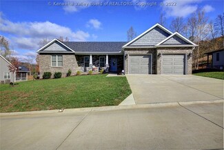 193 Mayberry Dr, Winfield, WV 25213