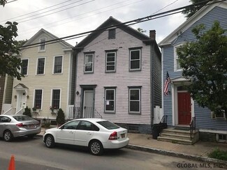 124 N College St, Schenectady, NY 12305