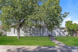 7011 Pickrell Dr, Dallas, TX 75227