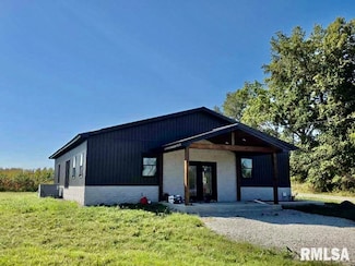 1934 County Road 315 E, Xenia, IL 62899