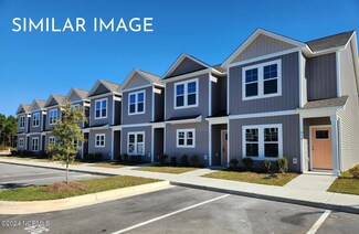 196 Loren Rd, Hubert, NC 28539