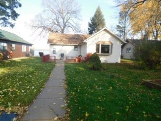 n 10455 Chief Kuno Trail, Fox Lake, WI 53933