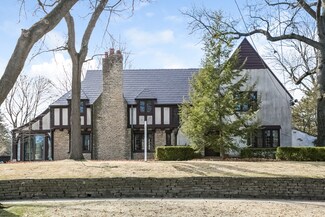 1182 Cedar Ave, Elgin, IL 60120
