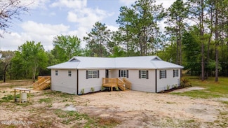 182 Whirlwind Loop, Hawthorne, FL 32640