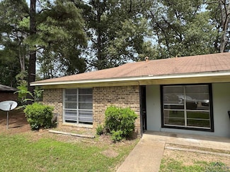 3500 Denson Dr, Longview, TX 75604