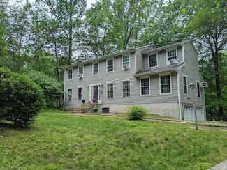 27 Katrina Cir, Bethel, CT 06801