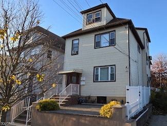106 Knapp Ave, Clifton, NJ 07011