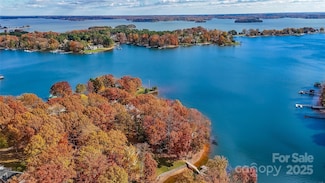 109 Twiggs Ln, Mooresville, NC 28117