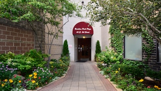40 E 9th St Unit 614, Chicago, IL 60605